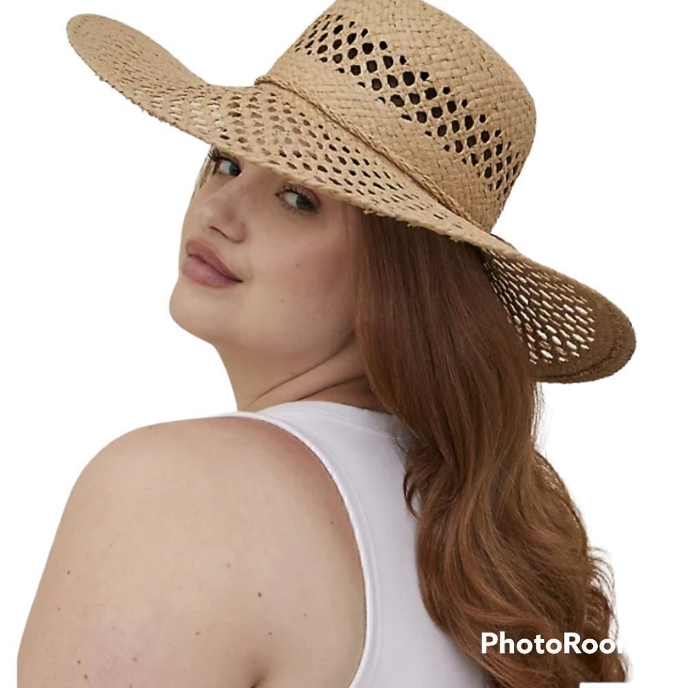 Torrid Small Medium Oversize Floppy Hat Sun Spring Women Straw Vacation Travel